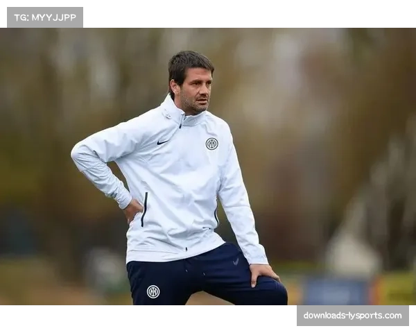 恰尔汗奥卢盛赞主帅齐沃 称其带领球队取得显著进步